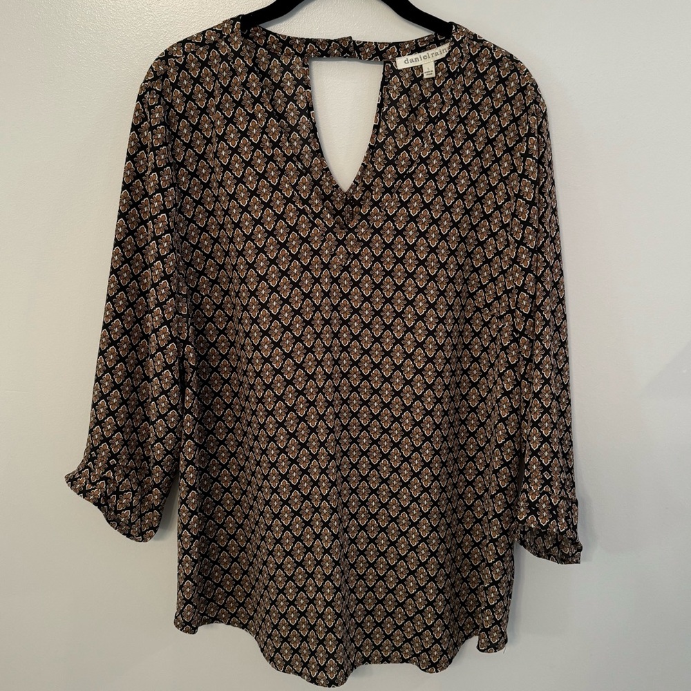 Daniel Rainn | Women’s V-Neck Blouse | Size L